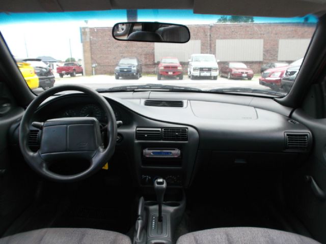 Chevrolet Cavalier 2000 photo 12