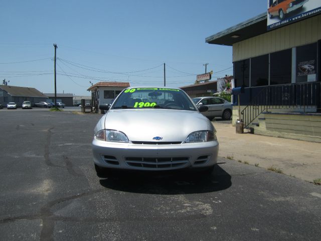 Chevrolet Cavalier 2000 photo 2