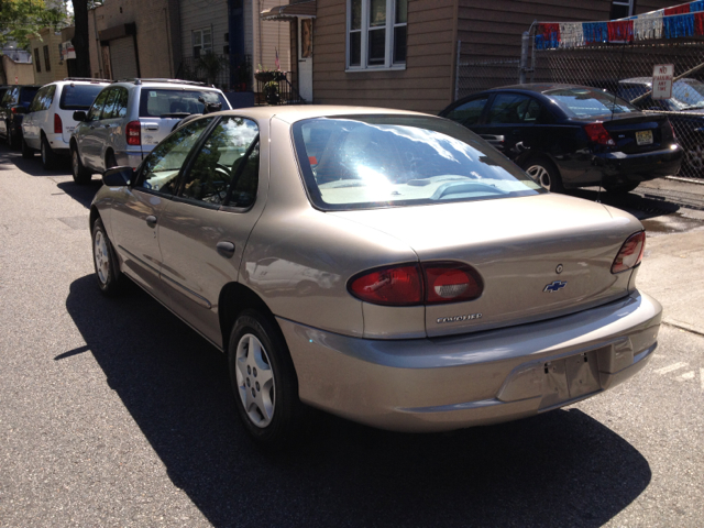 Chevrolet Cavalier 2000 photo 4