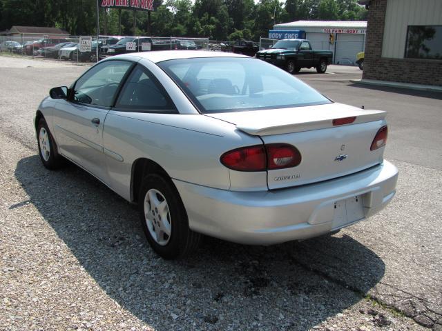 Chevrolet Cavalier 2000 photo 4