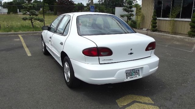 Chevrolet Cavalier 2000 photo 3