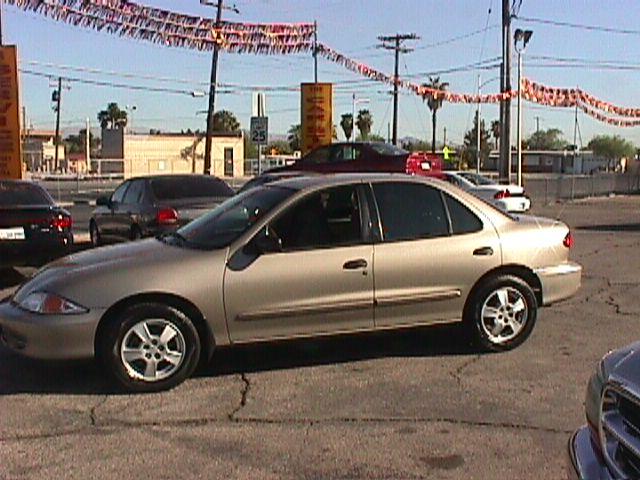 Chevrolet Cavalier 2000 photo 1