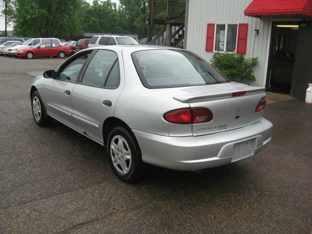 Chevrolet Cavalier 2000 photo 2