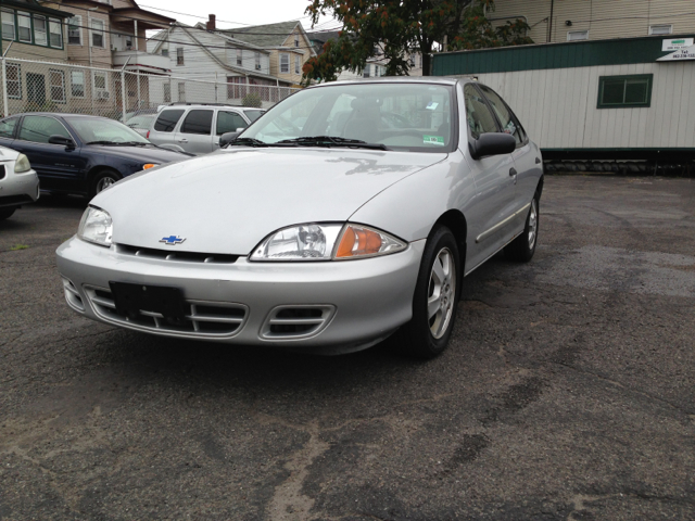 Chevrolet Cavalier 2000 photo 2