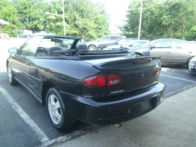 Chevrolet Cavalier 2000 photo 2