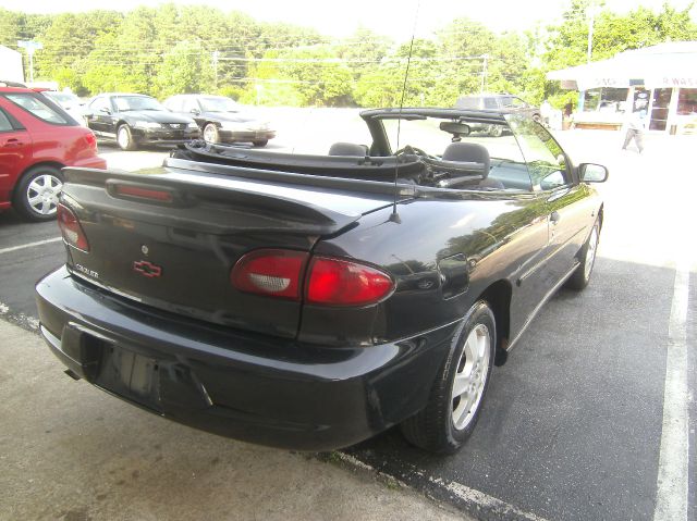 Chevrolet Cavalier 2000 photo 4