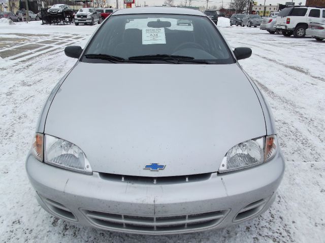 Chevrolet Cavalier 2001 photo 2