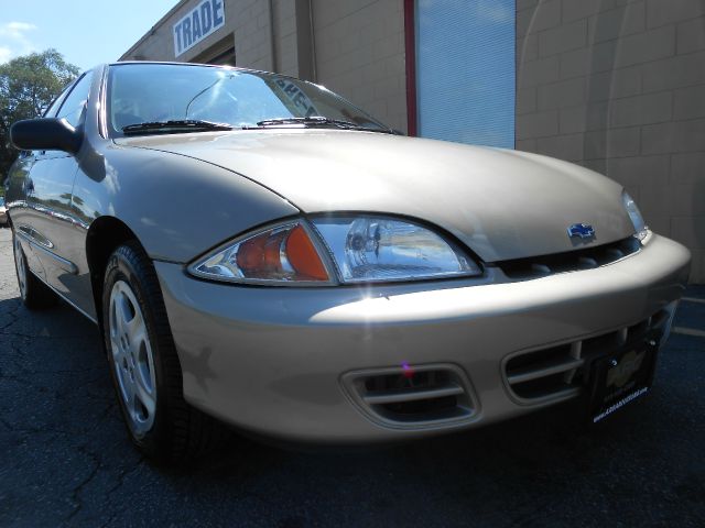 Chevrolet Cavalier 2001 photo 3