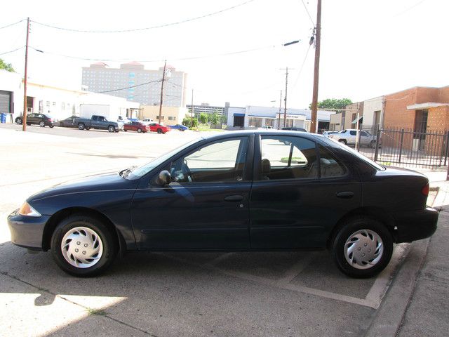 Chevrolet Cavalier 2001 photo 3