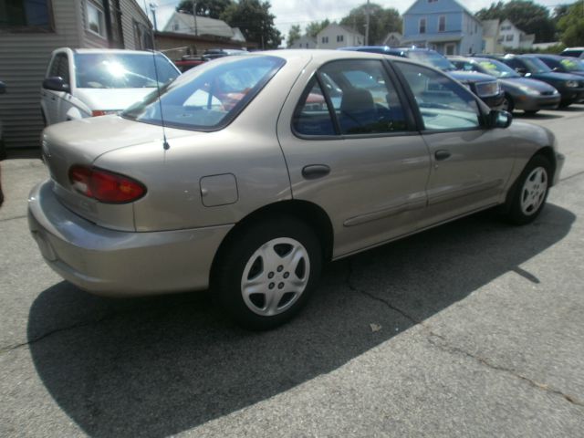 Chevrolet Cavalier 2001 photo 3