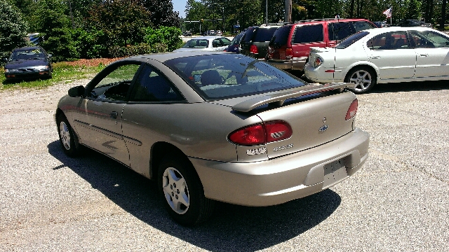 Chevrolet Cavalier 2001 photo 2