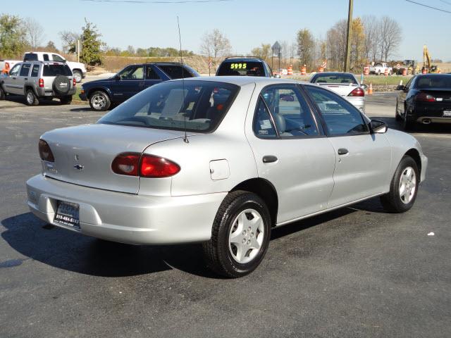 Chevrolet Cavalier 2001 photo 3