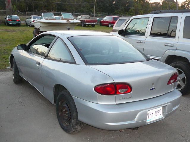 Chevrolet Cavalier 2001 photo 2