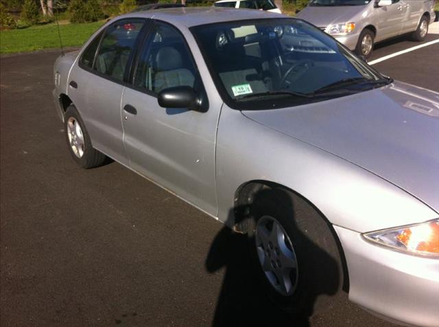 Chevrolet Cavalier 2001 photo 2