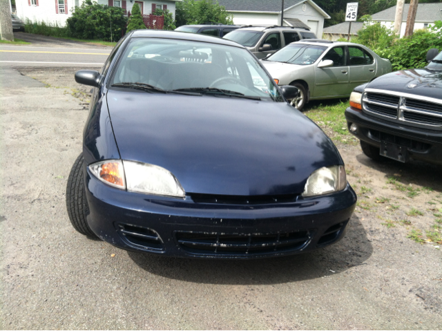 Chevrolet Cavalier 2001 photo 2