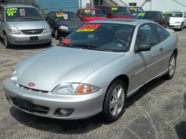 Chevrolet Cavalier 2001 photo 3