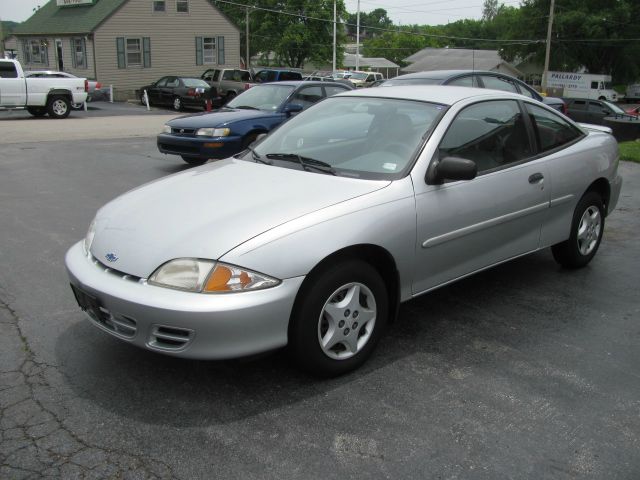 Chevrolet Cavalier 2001 photo 3