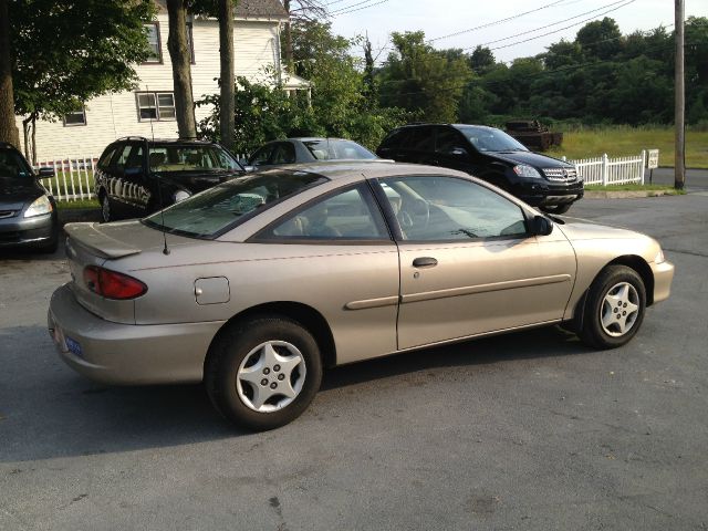 Chevrolet Cavalier 2001 photo 3