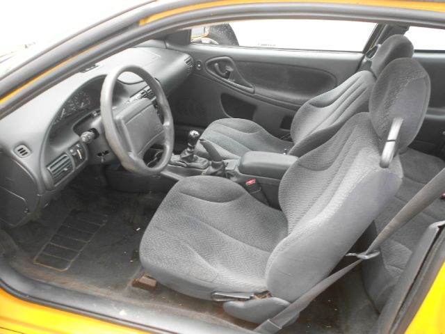 Chevrolet Cavalier 2002 photo 3