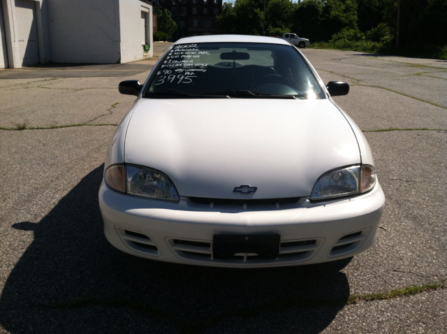 Chevrolet Cavalier 2002 photo 3