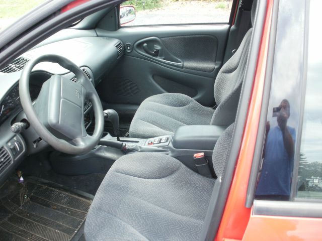 Chevrolet Cavalier 2002 photo 3