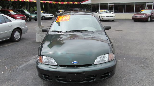 Chevrolet Cavalier 2002 photo 2