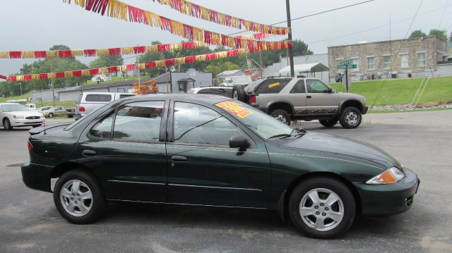 Chevrolet Cavalier 2002 photo 3