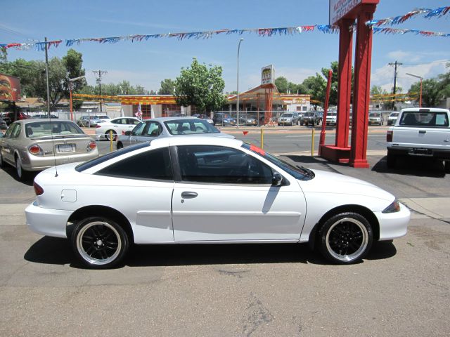 Chevrolet Cavalier 2002 photo 2