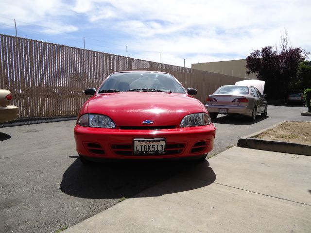 Chevrolet Cavalier 2002 photo 3