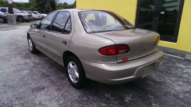 Chevrolet Cavalier 2002 photo 3