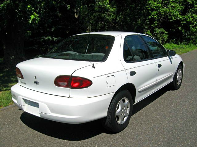 Chevrolet Cavalier 2002 photo 13