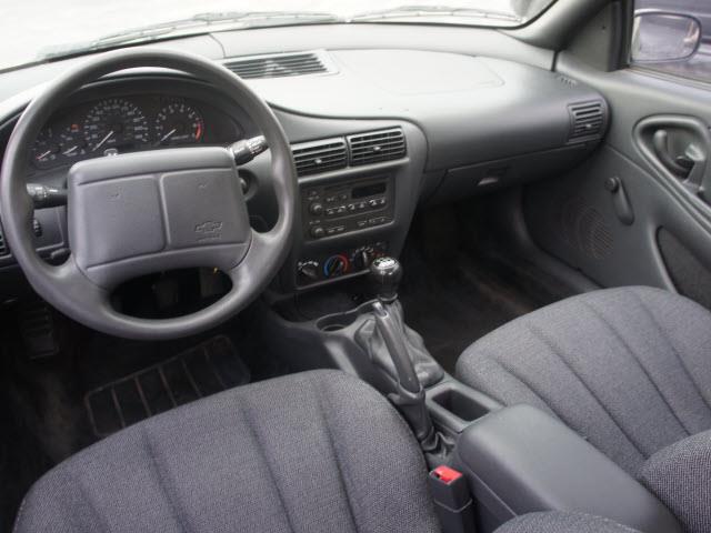 Chevrolet Cavalier 2002 photo 4