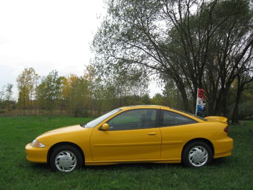 Chevrolet Cavalier 2002 photo 3