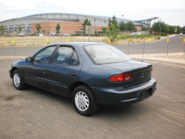 Chevrolet Cavalier 2002 photo 2