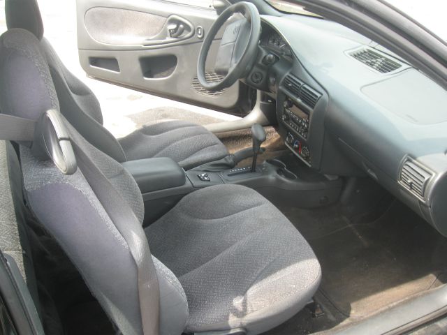 Chevrolet Cavalier 2002 photo 2