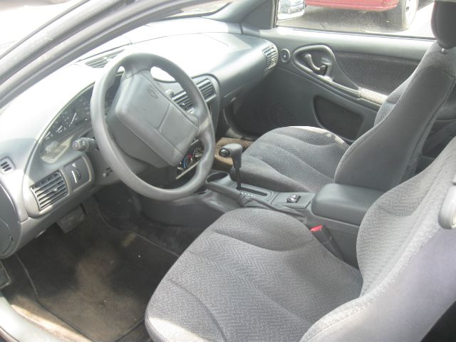 Chevrolet Cavalier 2002 photo 3