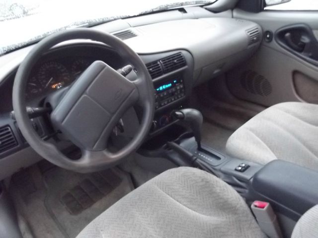 Chevrolet Cavalier 2002 photo 4