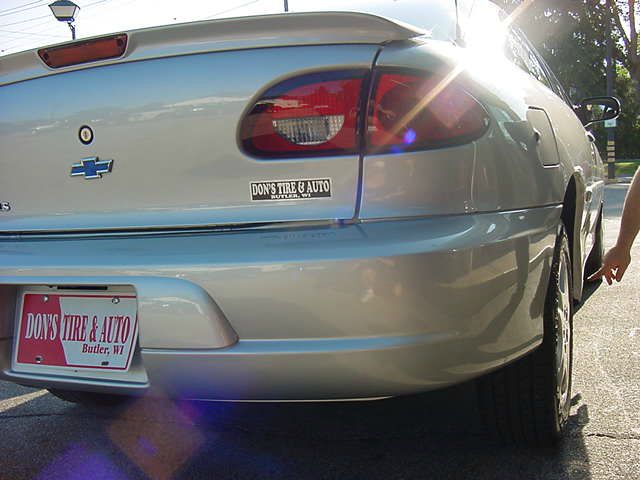 Chevrolet Cavalier 2002 photo 2