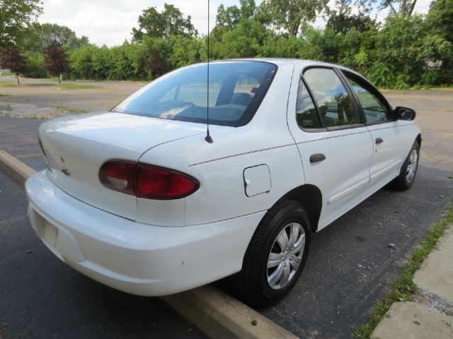 Chevrolet Cavalier 2002 photo 3