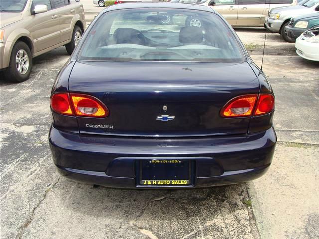 Chevrolet Cavalier 2002 photo 3