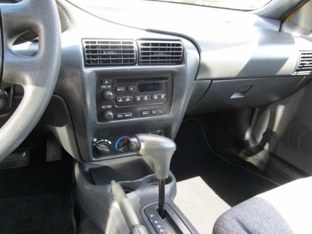 Chevrolet Cavalier 2003 photo 1