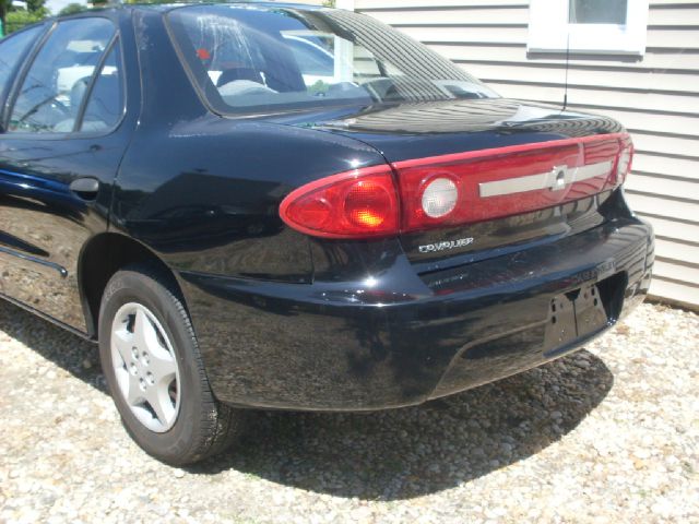 Chevrolet Cavalier 2003 photo 2