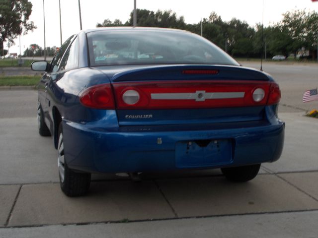 Chevrolet Cavalier 2003 photo 3