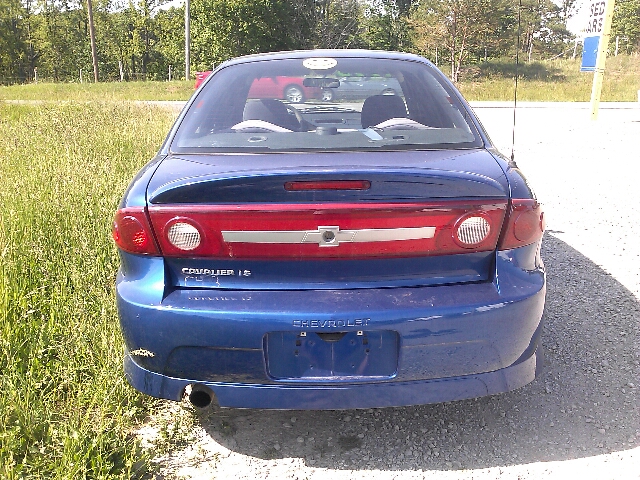 Chevrolet Cavalier 2003 photo 3