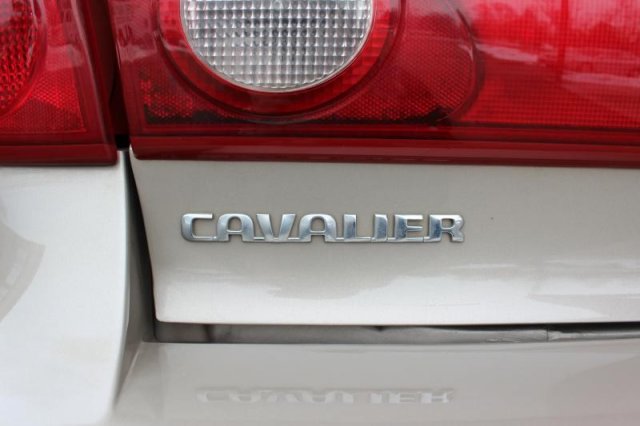 Chevrolet Cavalier 2003 photo 2