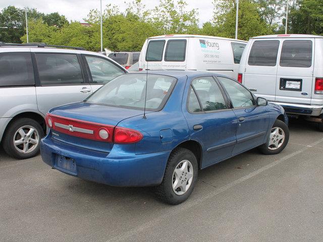 Chevrolet Cavalier 2003 photo 2