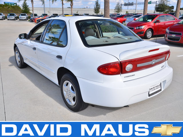 Chevrolet Cavalier 2003 photo 2