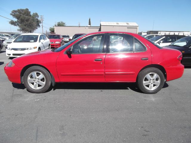 Chevrolet Cavalier 2004 photo 1