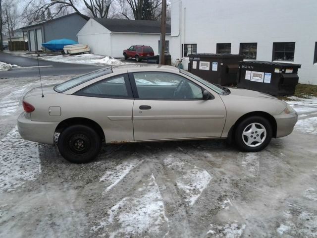 Chevrolet Cavalier 2004 photo 1