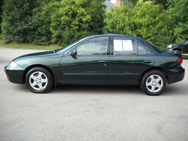 Chevrolet Cavalier 2004 photo 2